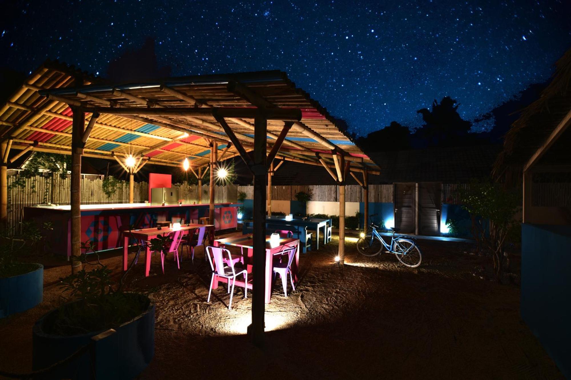 Meno Suites Gili Meno Bagian luar foto